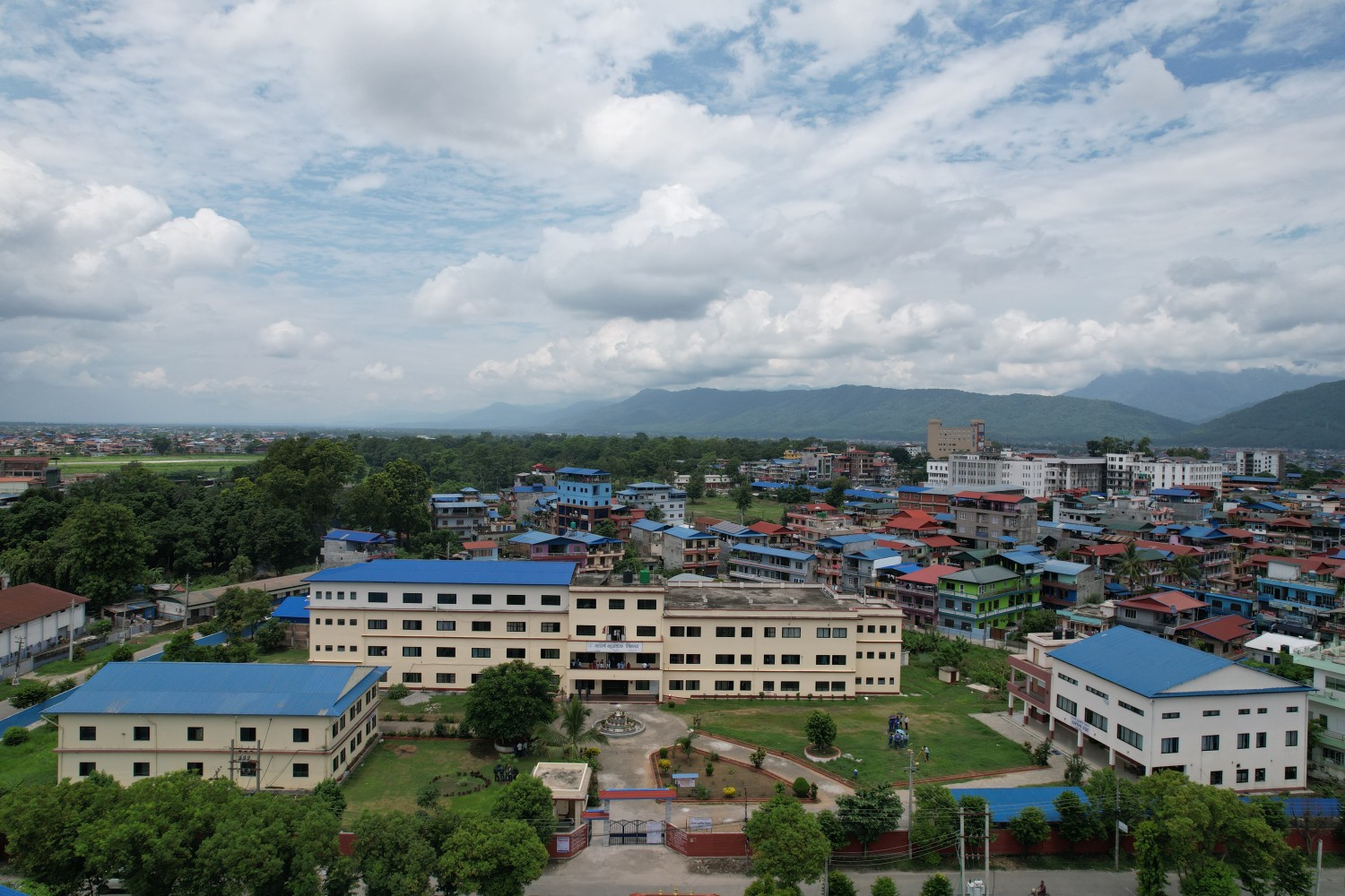 नारायणी बहुप्राविधिक शिक्षालय भरतपुर, १० चितवन Slider Image 1